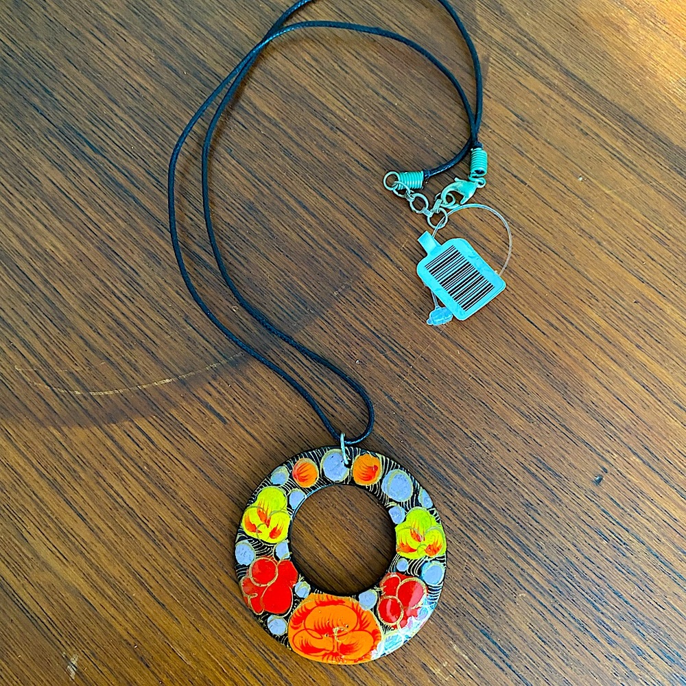 NWT Hand Painted Artisan Red/Orange Boho Wood Necklace